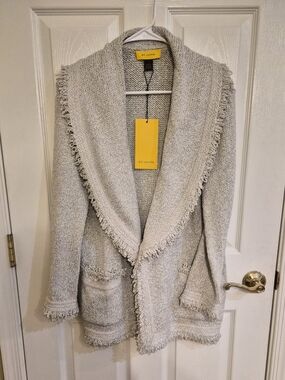 St. John Cream and Gold Metallic Knit Sweater NWT Sz M